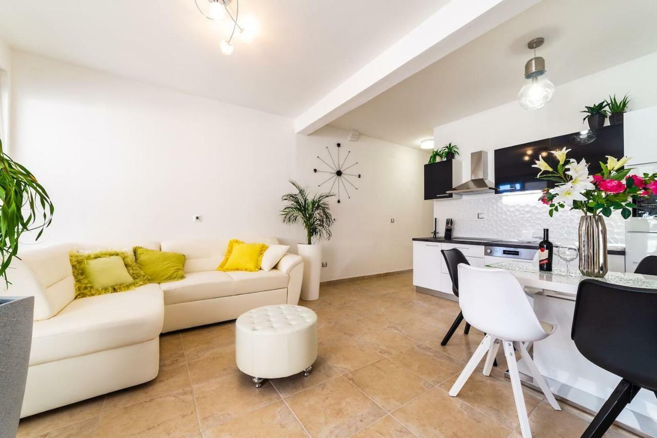 Ln New Apartment ספליט מראה חיצוני תמונה